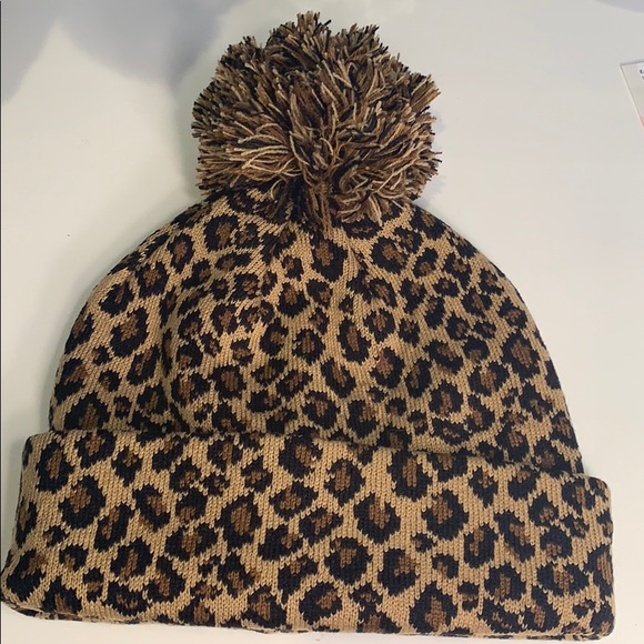 Leopard Print Knit Beanie with Pom Pom - Picture 4 of 7